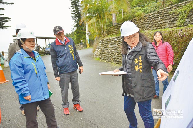 吉安楓林步道 整修路面護(hù)欄